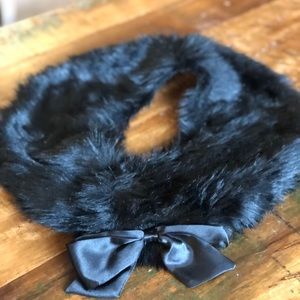 Express Black Faux Fur collar scarf